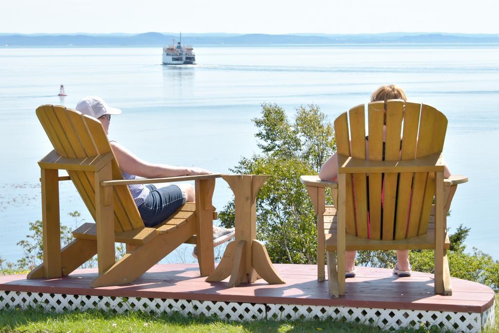 Saint-Siméon Motel Et Chalets Bo-Fleuve Evangeline المظهر الخارجي الصورة