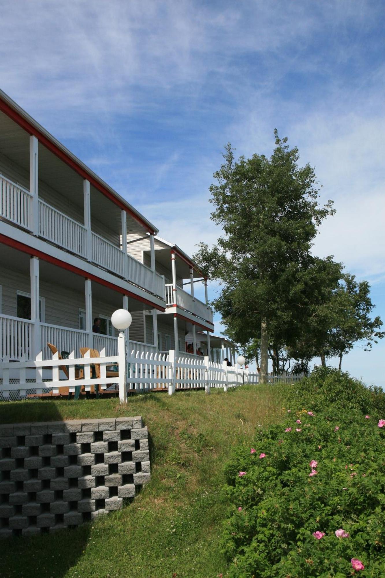 Saint-Siméon Motel Et Chalets Bo-Fleuve Evangeline الغرفة الصورة