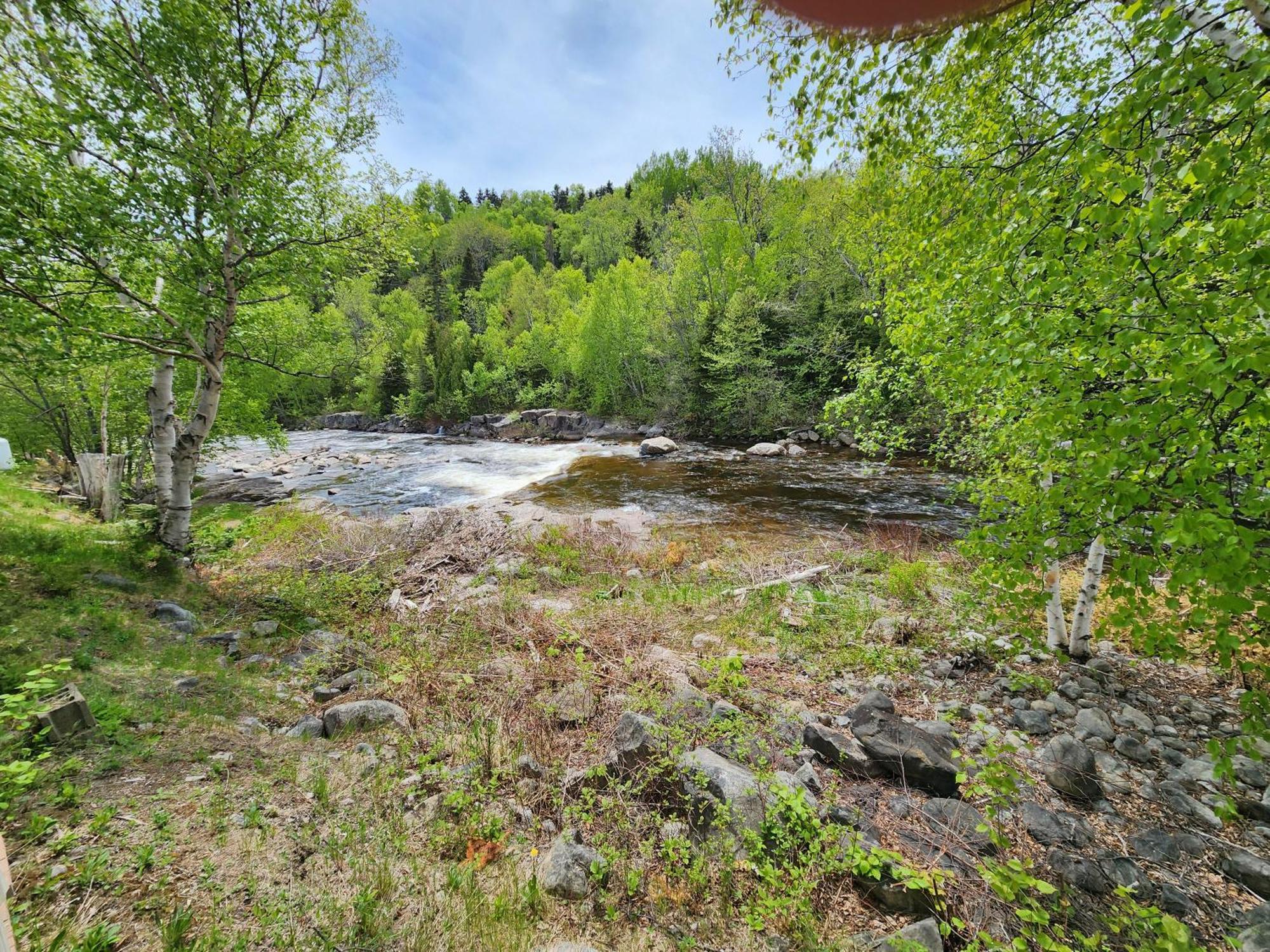 Saint-Siméon Motel Et Chalets Bo-Fleuve Evangeline المظهر الخارجي الصورة