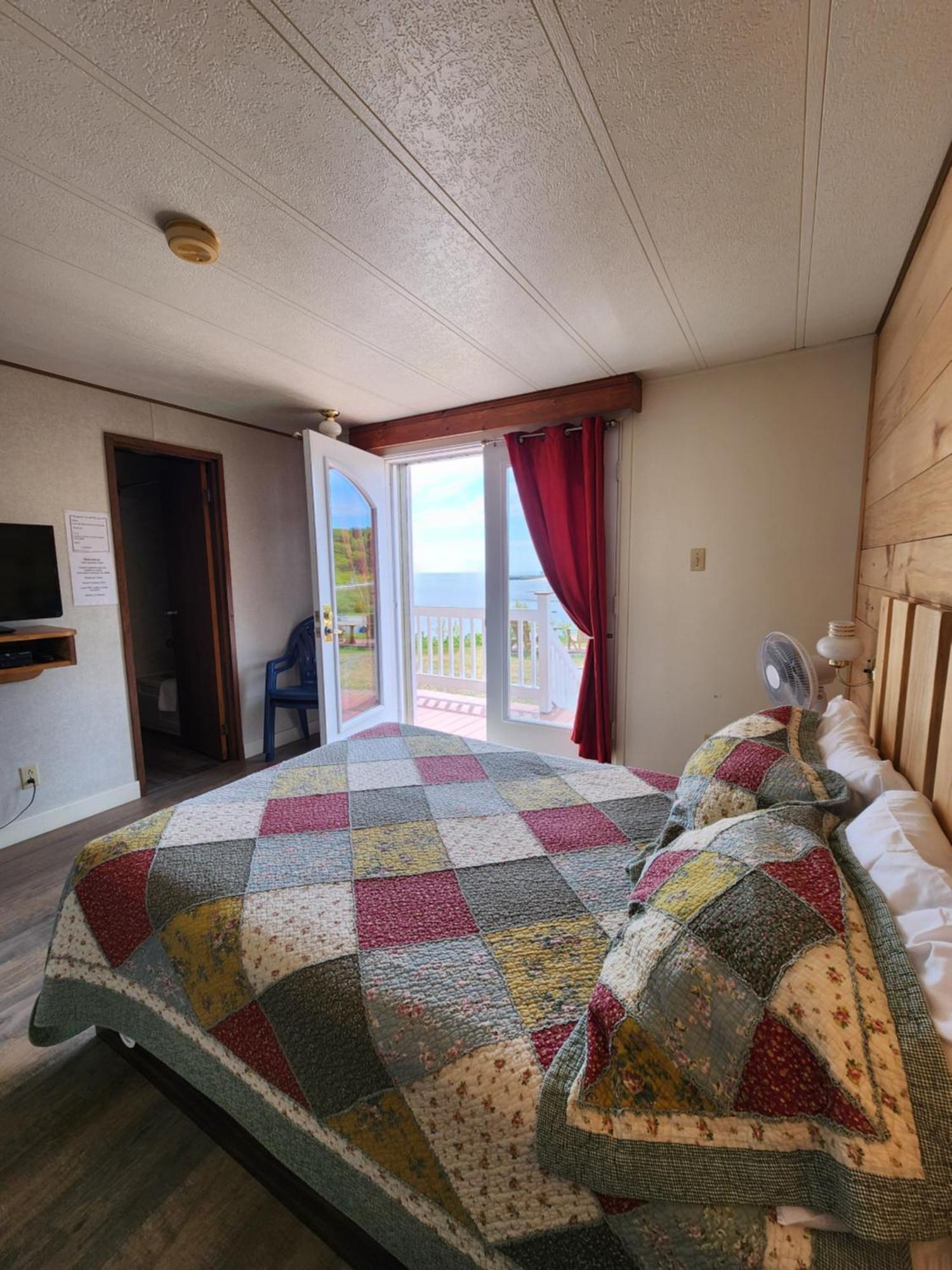 Saint-Siméon Motel Et Chalets Bo-Fleuve Evangeline المظهر الخارجي الصورة