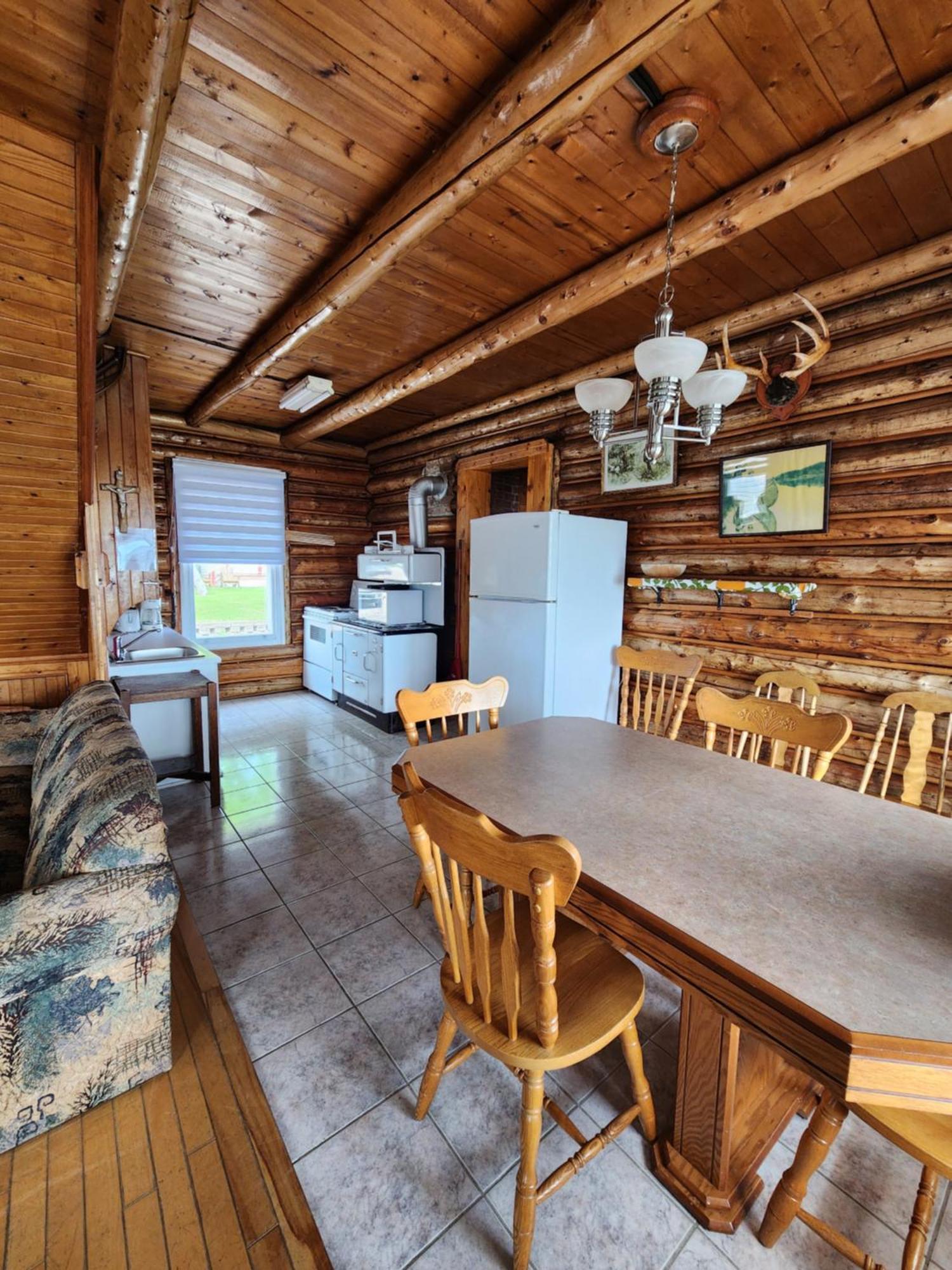 Saint-Siméon Motel Et Chalets Bo-Fleuve Evangeline المظهر الخارجي الصورة