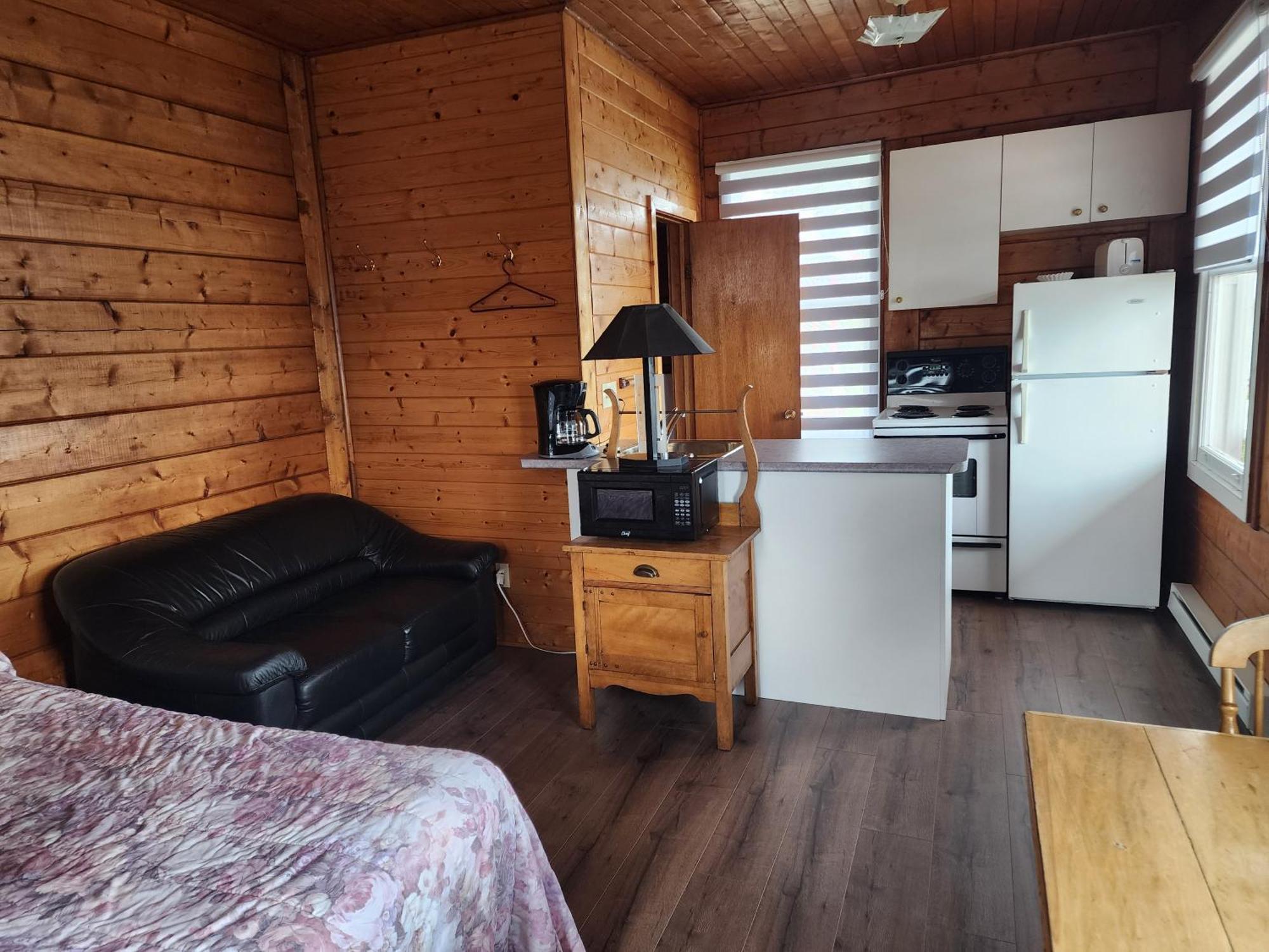 Saint-Siméon Motel Et Chalets Bo-Fleuve Evangeline المظهر الخارجي الصورة